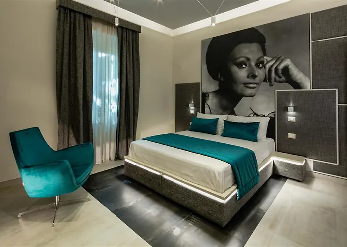 Via Veneto Luxury 4*