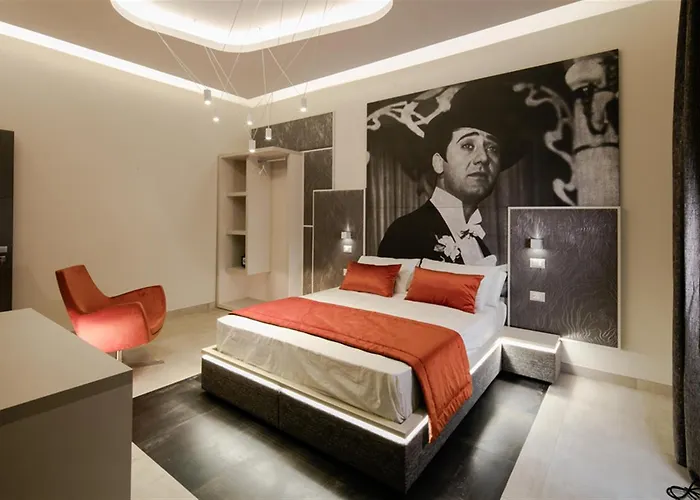 Via Veneto Luxury 4*